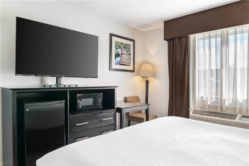 Best Western Lakewinds - photo 22