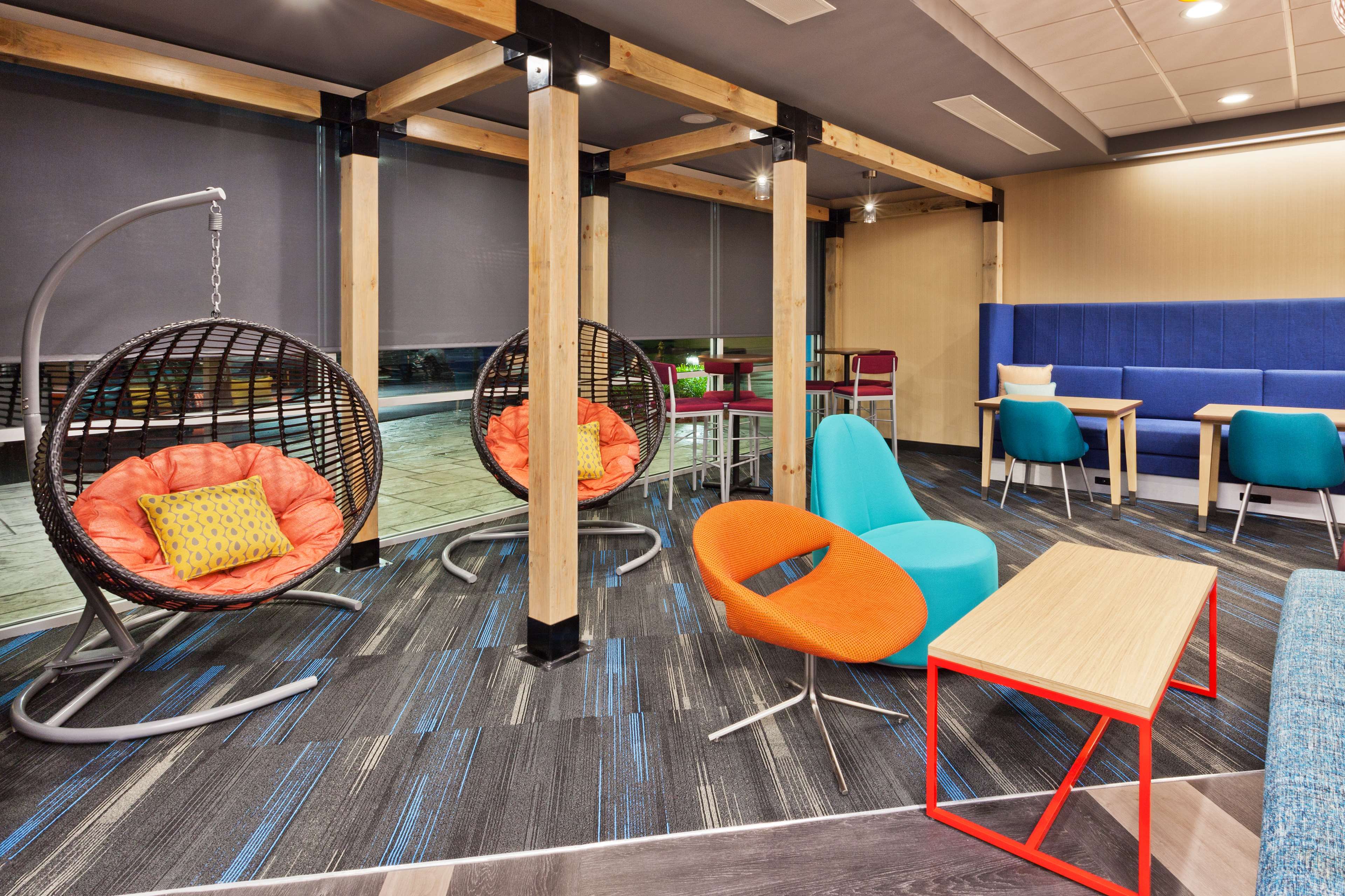 Tru by Hilton Auburn - photo 4