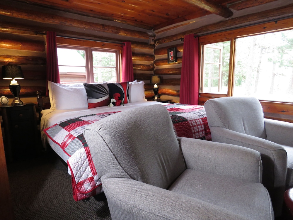 Tall Pines Inn - photo 11