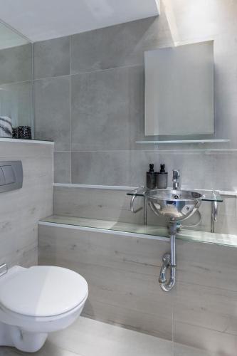 Yolo Spaces Clifton Beach Front Executive Apartment