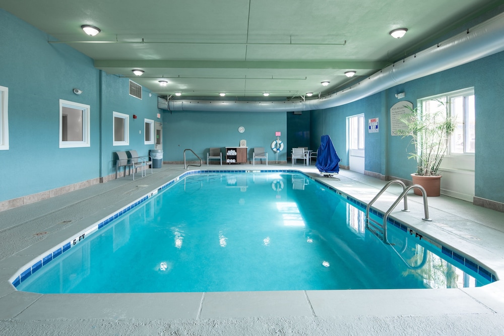 Holiday Inn Express & Suites Lenoir Cty by IHG - photo 25
