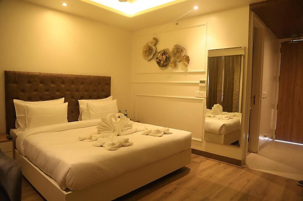 Sapphire Sky Hotel — Dehra Dun — photo 3