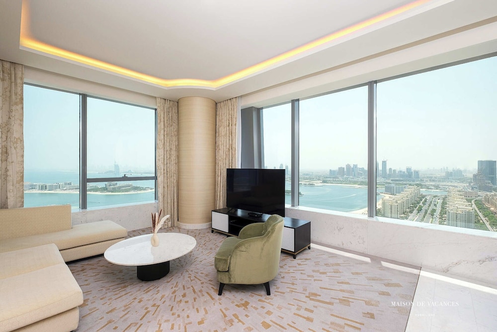 The Palm Tower Corner 1 bedroom Dubai — 4-Star Luxury Hotel in Dubai, United Arab Emirates