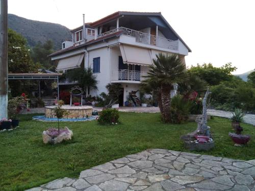 Villa Ylagiali — 4-Star Luxury Hotel in Plataria, Greece
