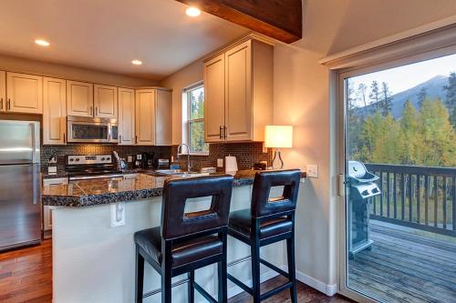 Crossroads Townhome 681B - photo 6