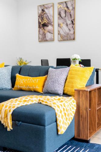 Cozy Modern 3BR Houston Townhome in Houston, United States