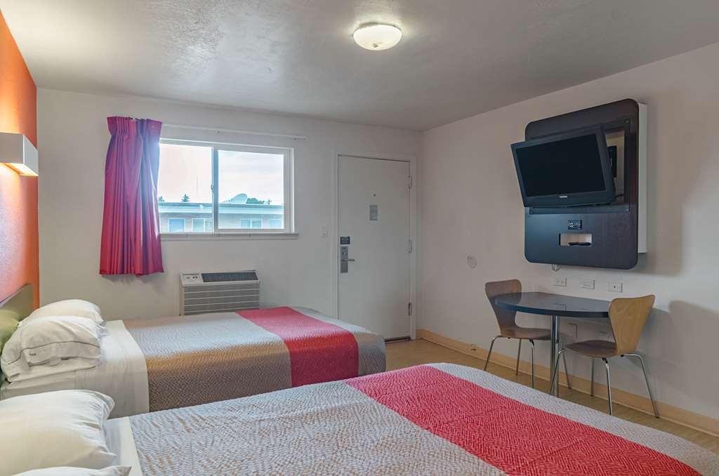 Motel 6 Riverton WY - photo 9
