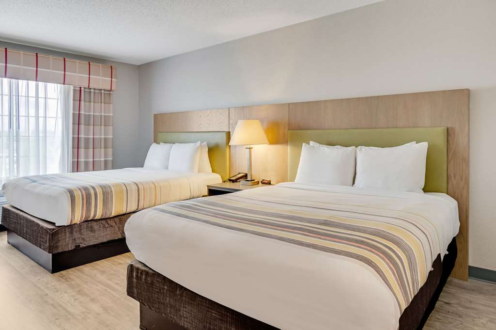 Country Inn & Suites by Radisson Grand Rapids Airport MI - photo 12