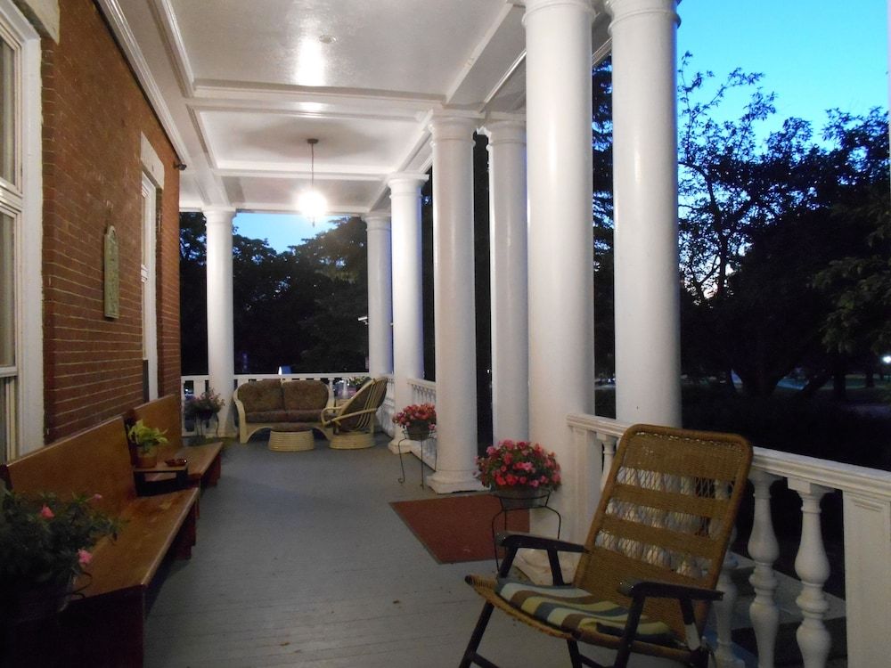 Inn at the Agora - photo 10
