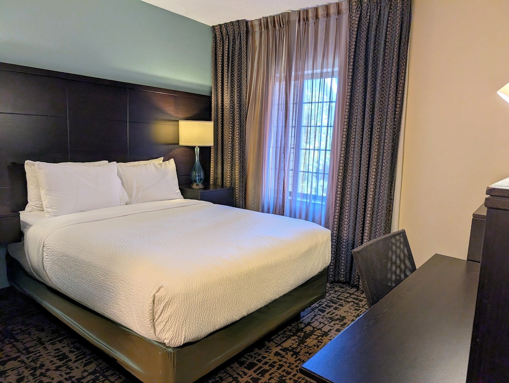 Staybridge Suites Indianapolis Fishers by IHG - photo 42