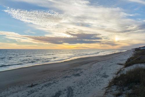 Diamond In The Rough by Oak Island Accommodations - photo 33