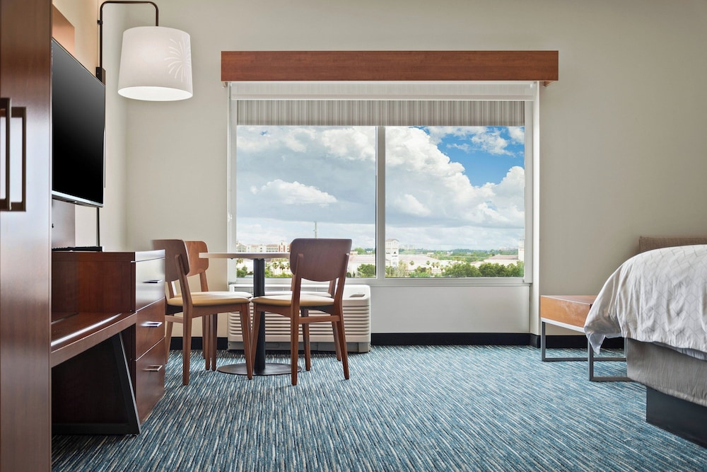 Holiday Inn Express & Suites Orlando Lake Buena Vista by IHG - photo 16