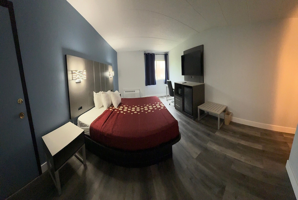 Coratel Inn and Suites La Crosse in La Crosse, United States