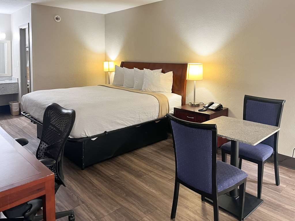Motel 6 Raleigh NC Downtown South - photo 13