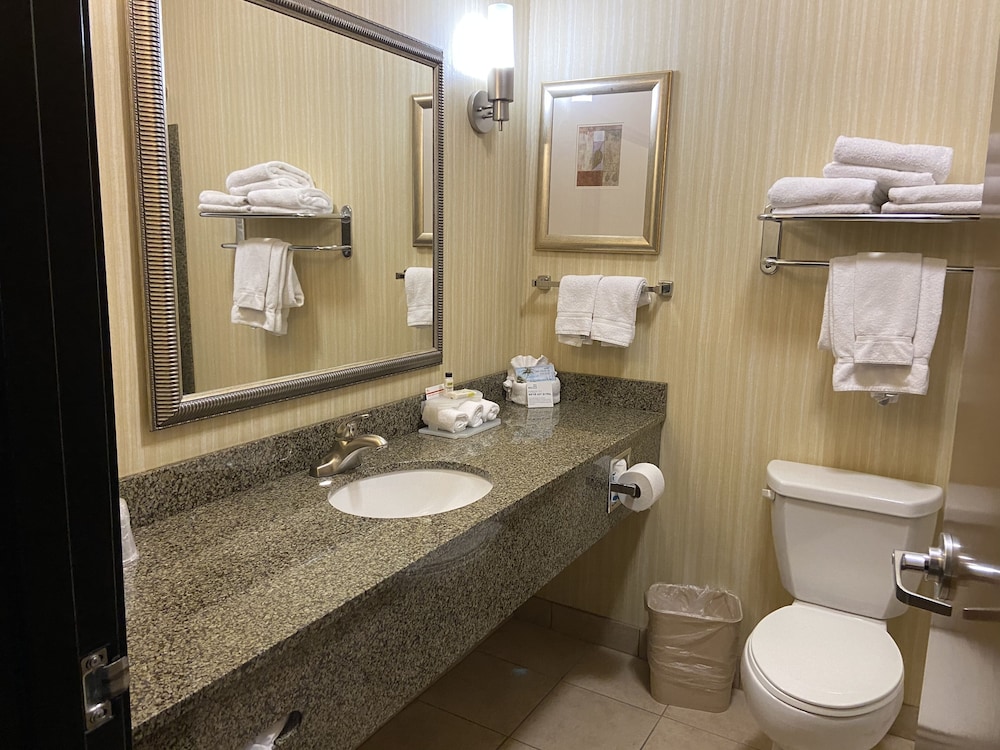 Holiday Inn Express & Suites Silt Rifle by IHG - photo 46