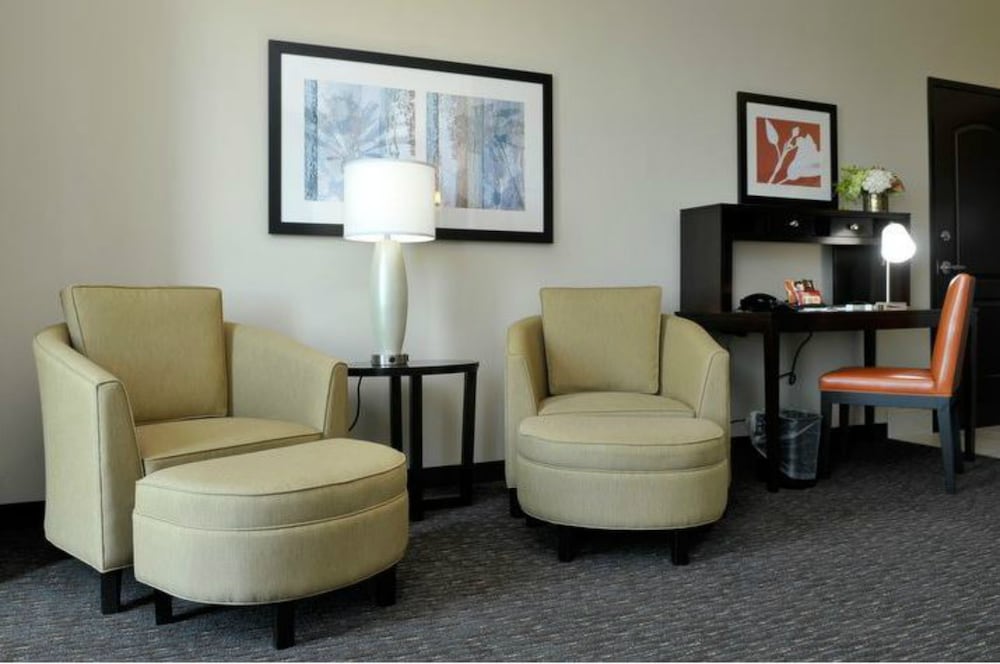 Staybridge Suites St. Petersburg Downtown an IHG Hotel - photo 3