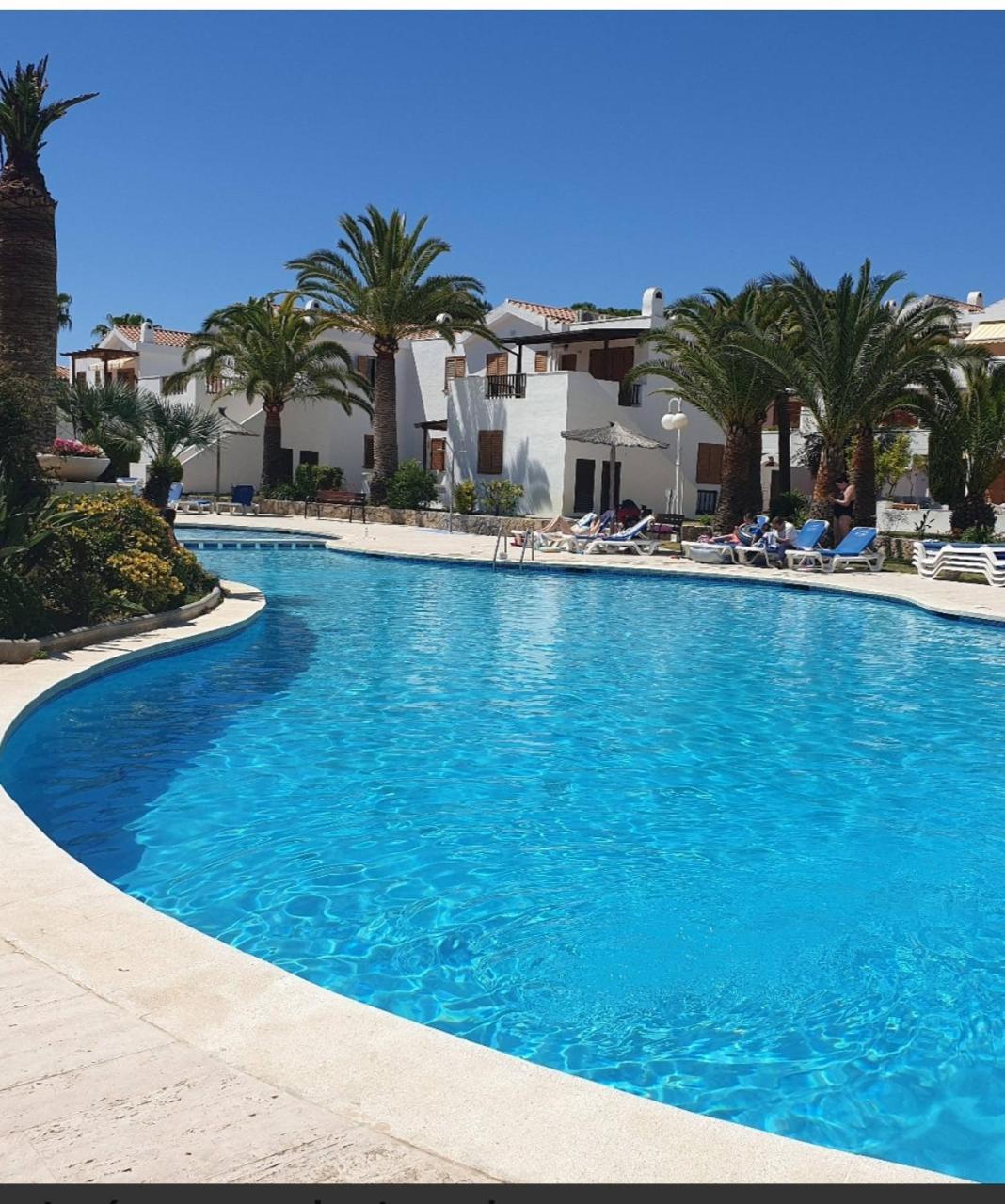 Dafne S Beach — La Pineda