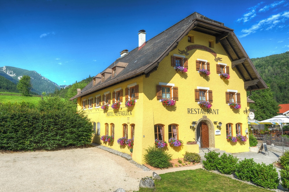 DEVA Hotel Alpenglück - last minute hotel in Schneizlreuth