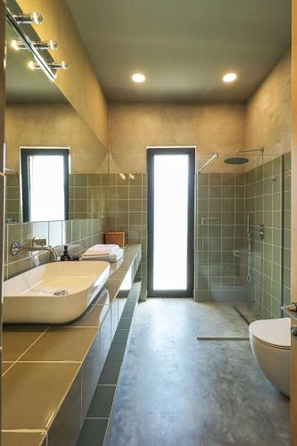 Modern Villa with Pool & Mountain Views by Wehost