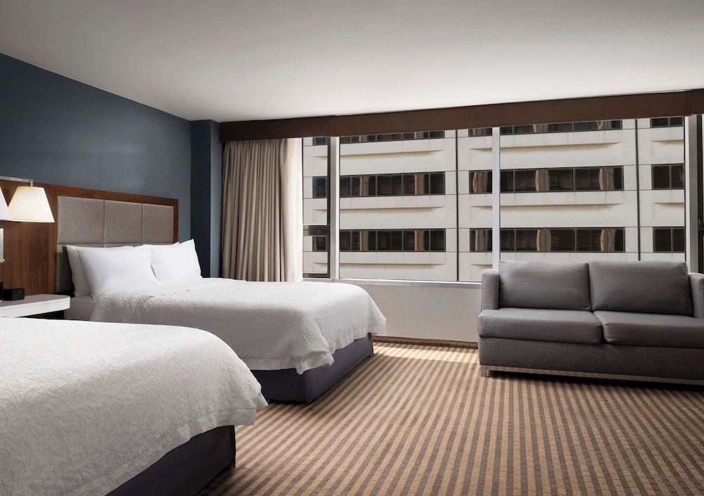 Hampton Inn Chicago Downtown Magnificent Mile - photo 13