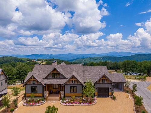 Sunset Valley in Banner Elk, United States