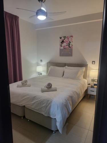 Bovis Apartments #1 — 4-Star Luxury Hotel in Markopoulo, Greece