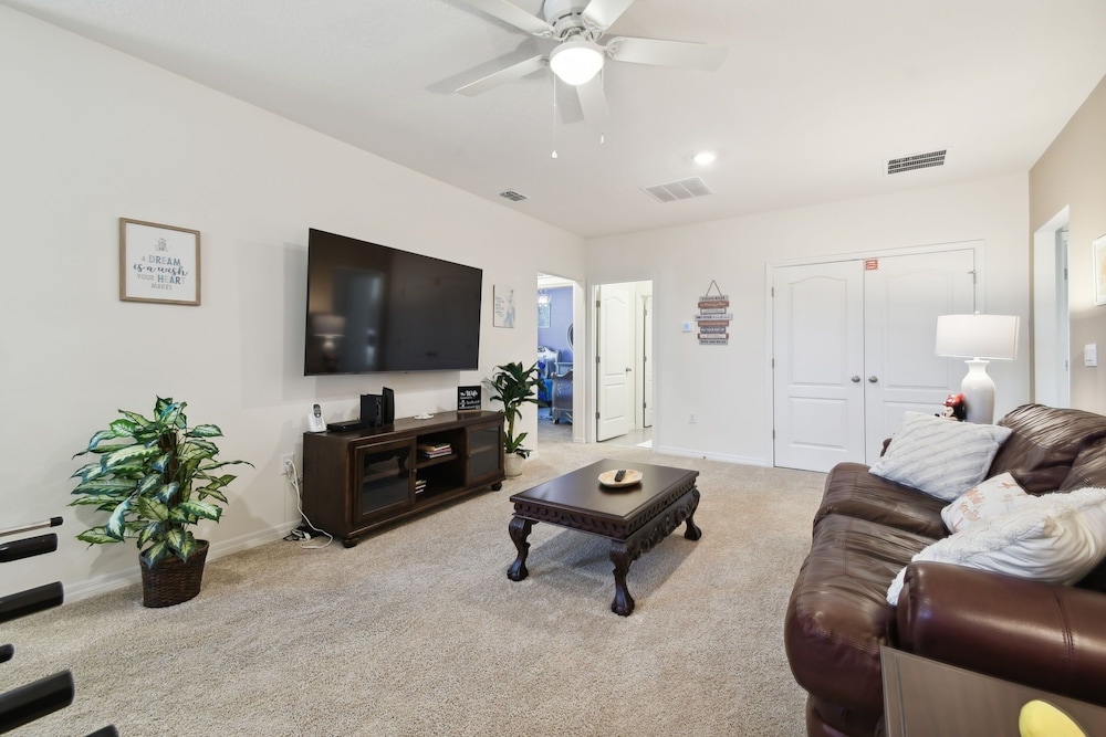 7704oml solterra Resort 7 Bedroom Home by RedAwning - photo 32