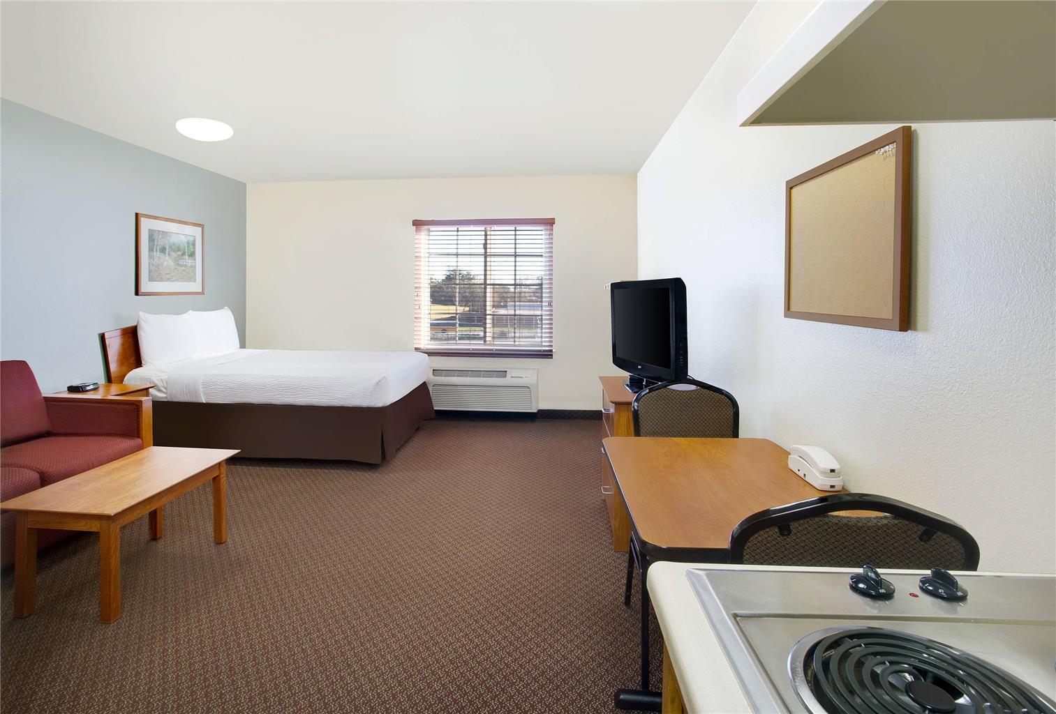 WoodSpring Suites Baton Rouge Airline Highway - photo 12