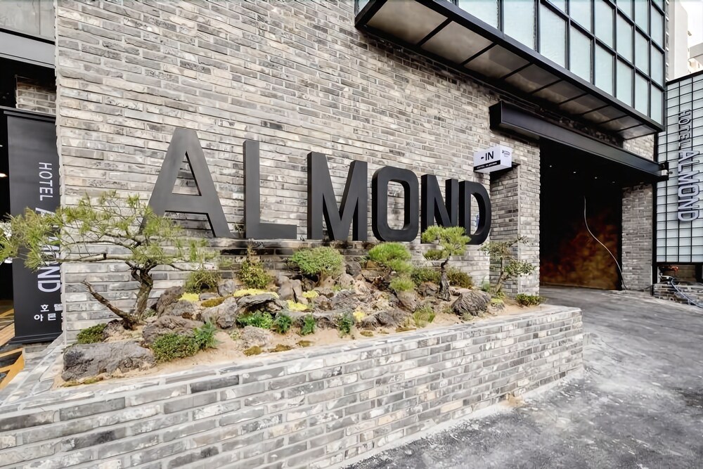 Masan Almond Hotel in Changwon, South Korea