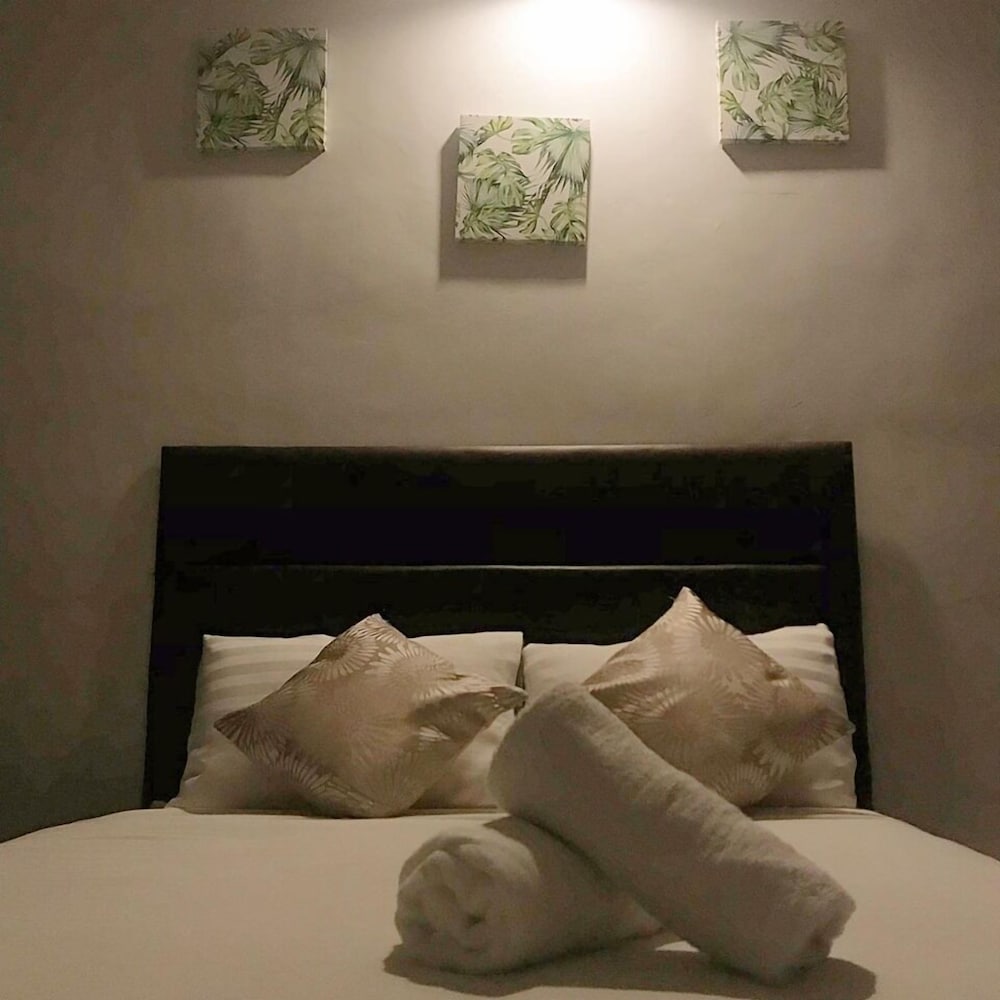 The Blanket Hotel Restaurant & Coffee — Ilagan — photo 3