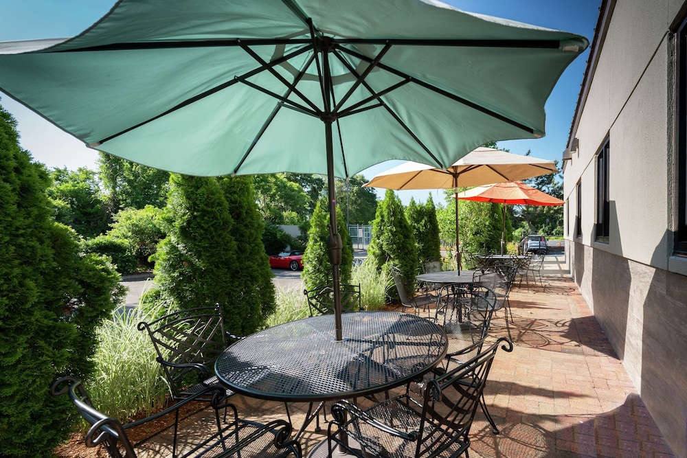 Hampton Inn Fall River Westport - photo 63