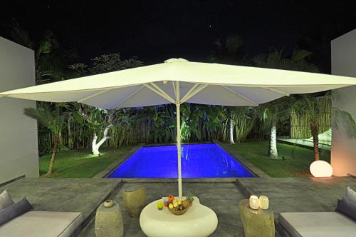 Villa Kala Luxurious Art Designed Villa in Berawa — 4-Star Luxury Hotel in Canggu, Indonesia