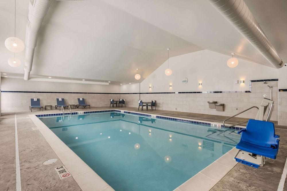 Comfort Inn & Suites Gaylord - photo 29
