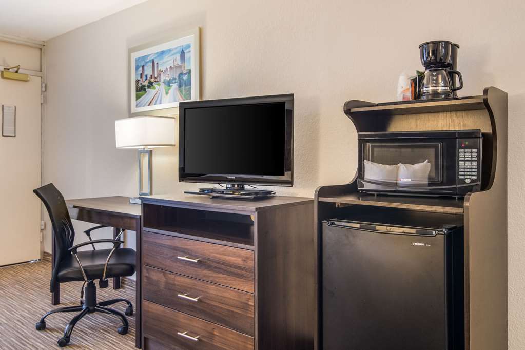 Quality Inn Suwanee I 85 - photo 13