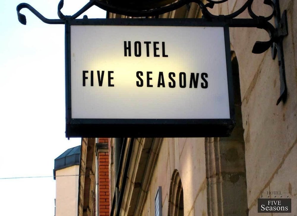 Hotel Five Seasons — Furth