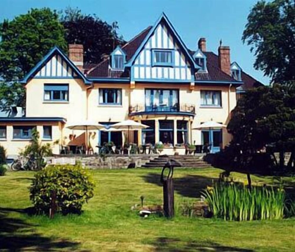 Logis Hostellerie Pannenhuis in Brugge, Belgium