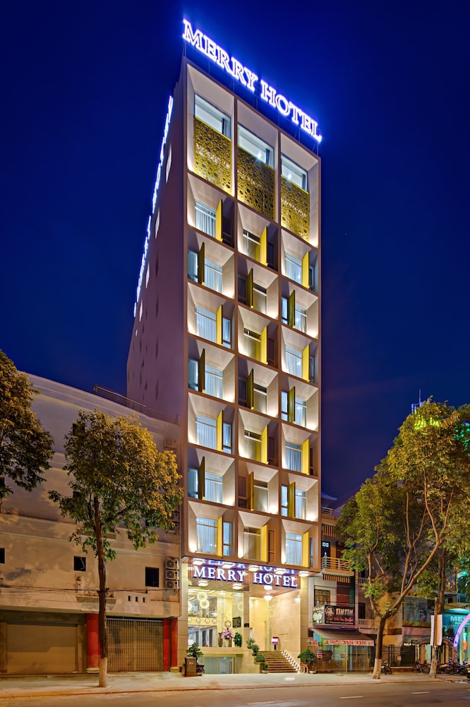 Merry Hotel - carbon neutral hotel in Da Nang
