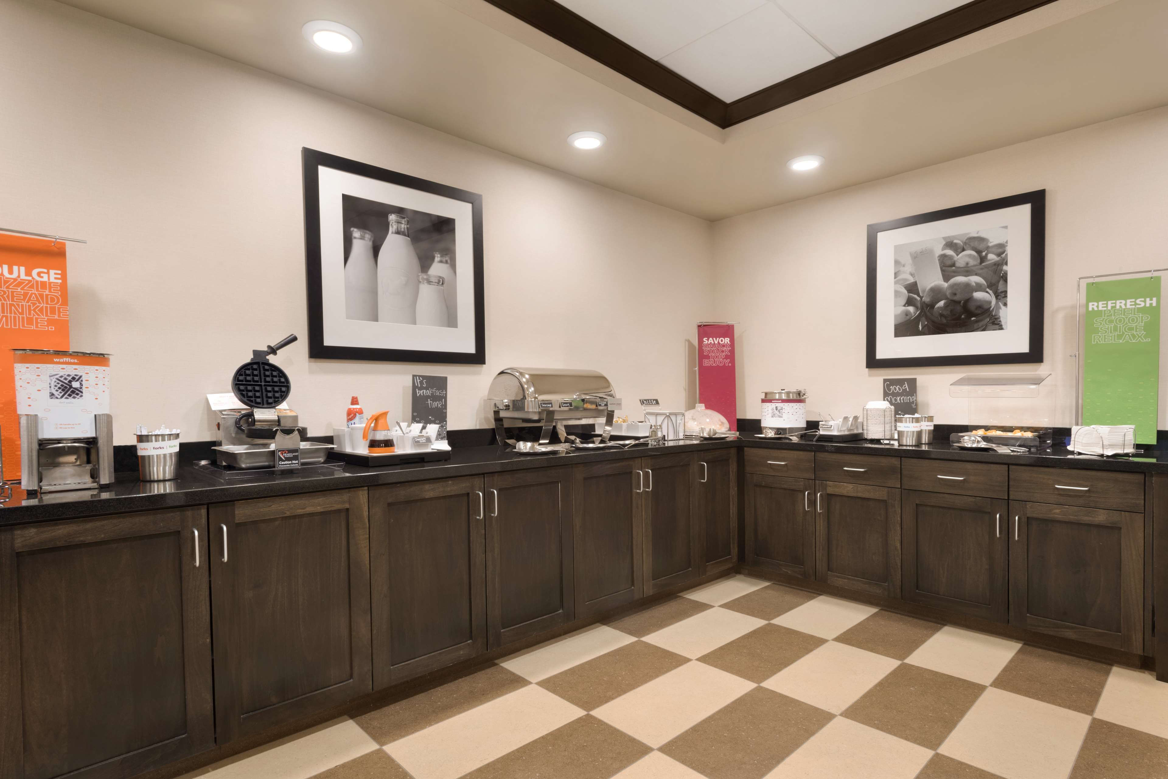 Hampton Inn Elko - photo 12