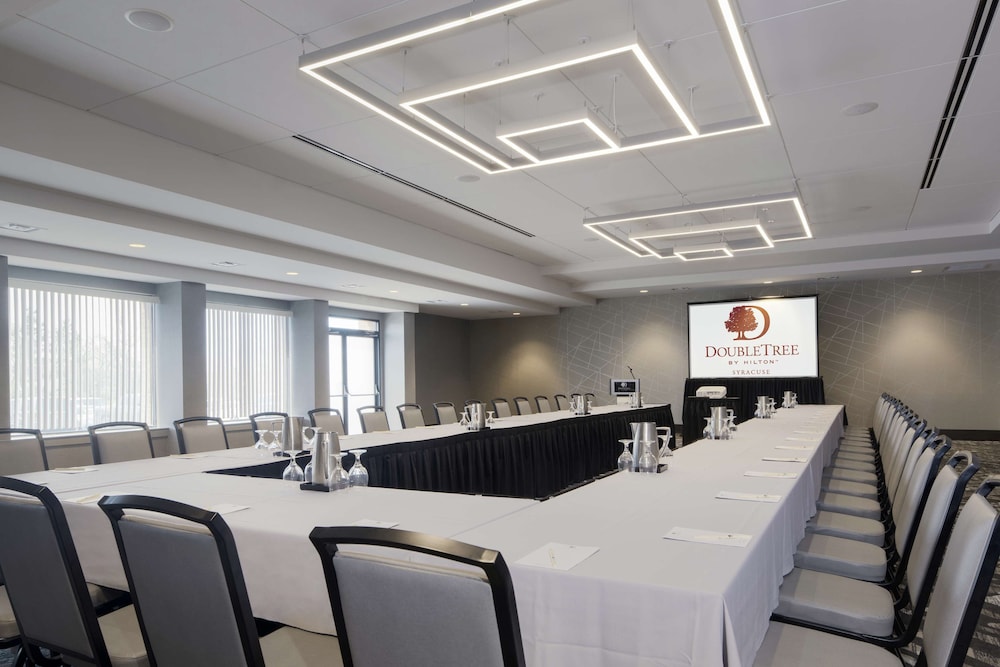 DoubleTree by Hilton Hotel Syracuse - photo 43