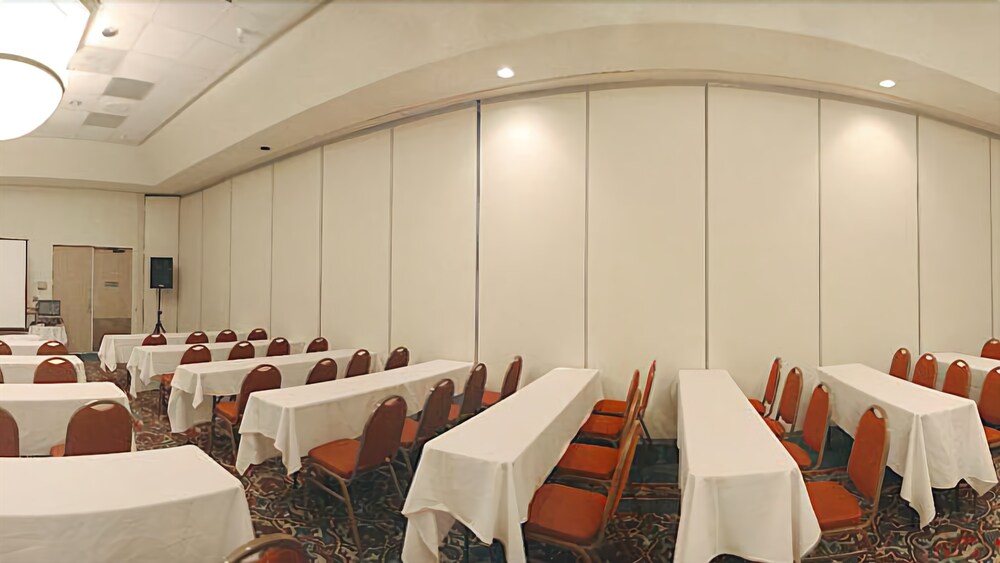 Crowne Plaza Silicon Valley N Union City - photo 41