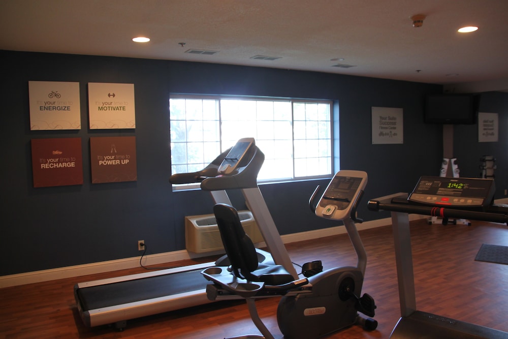 Holiday Inn Express Canton Potsdam - photo 12