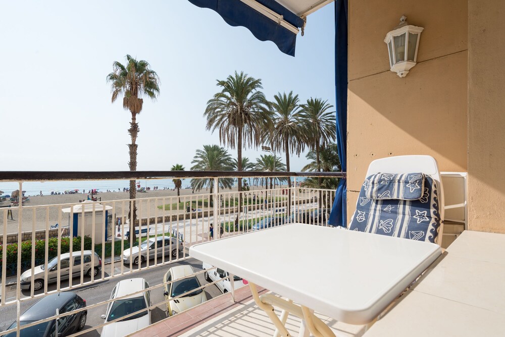 MalagaSuite Front Beach Malagueta — 4-Star Luxury Hotel in Malaga, Spain