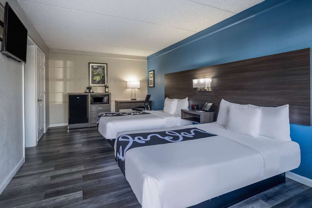 La Quinta Inn by Wyndham Sacramento North - photo 14