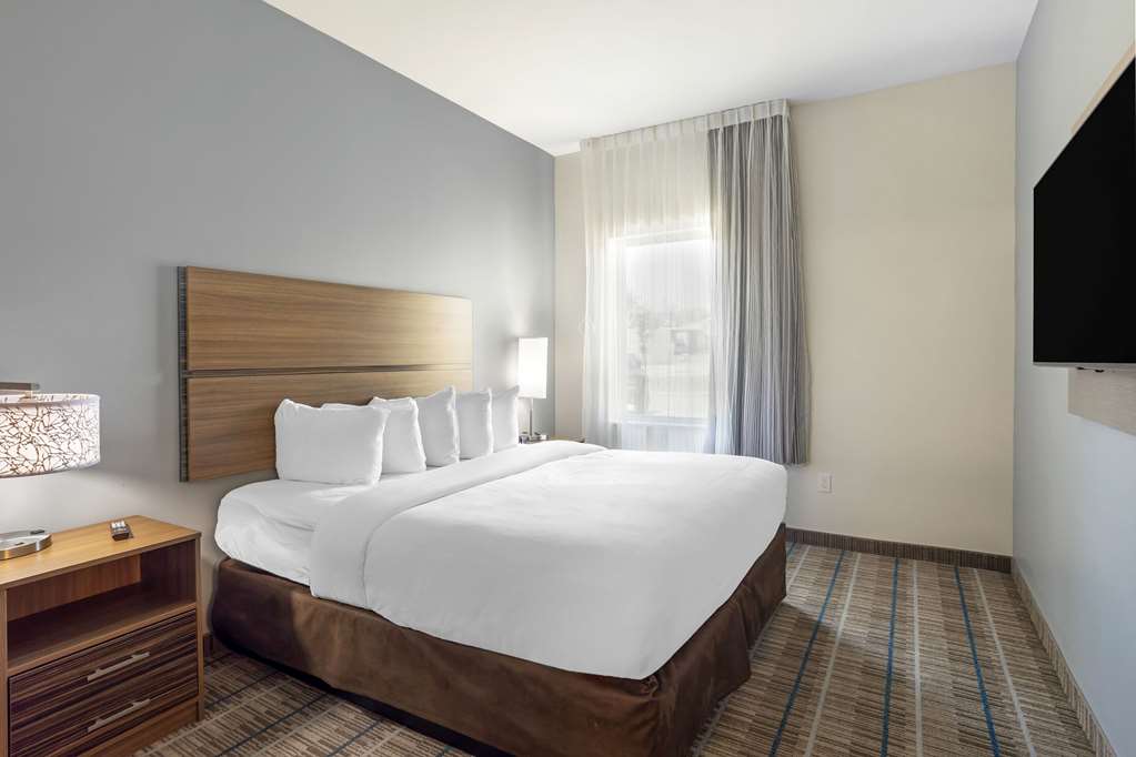MainStay Suites North Central York - photo 10
