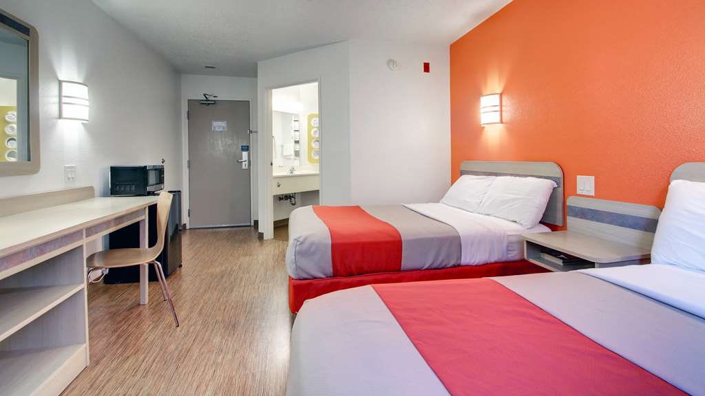 Motel 6 Springfield IL - photo 8