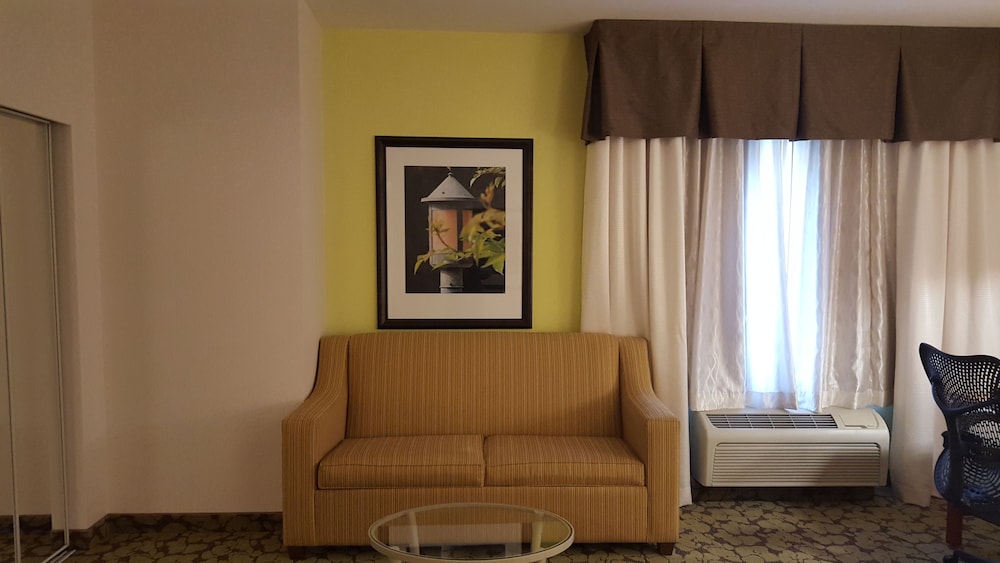 Hilton Garden Inn Redding - photo 12