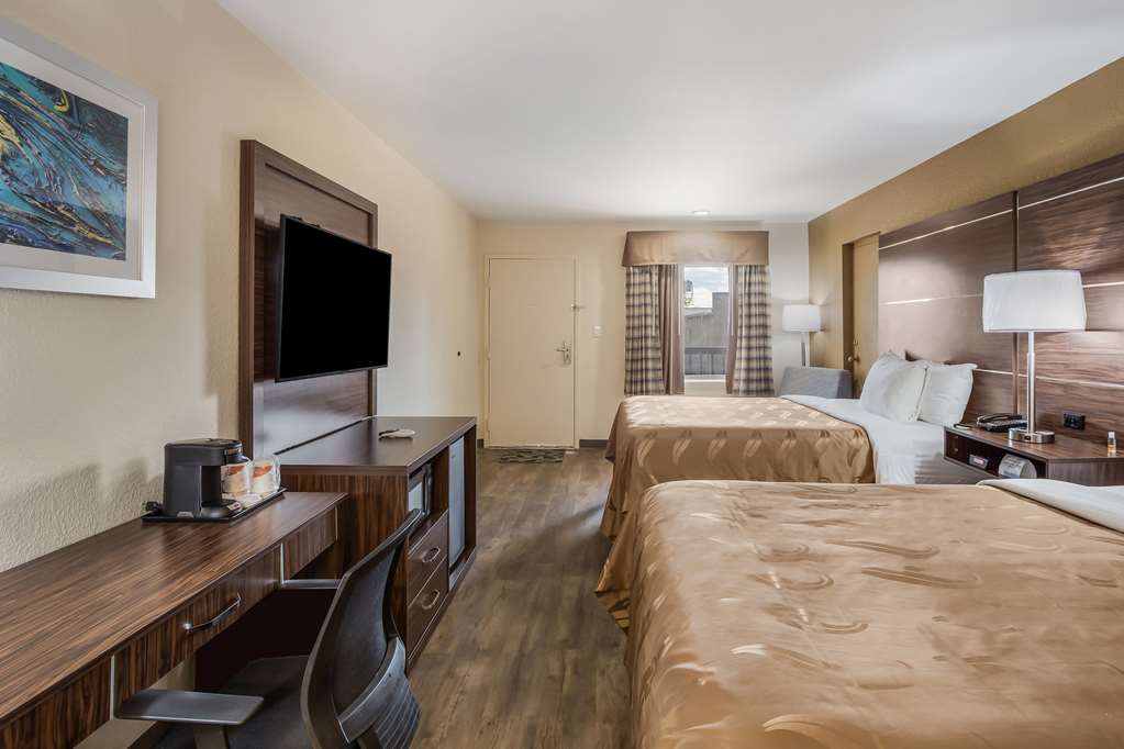 Quality Inn & Suites Suffolk West - photo 17
