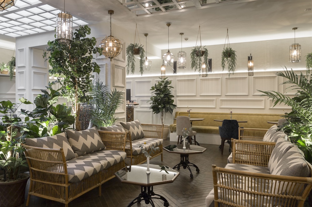 ICON Wipton by Petit Palace