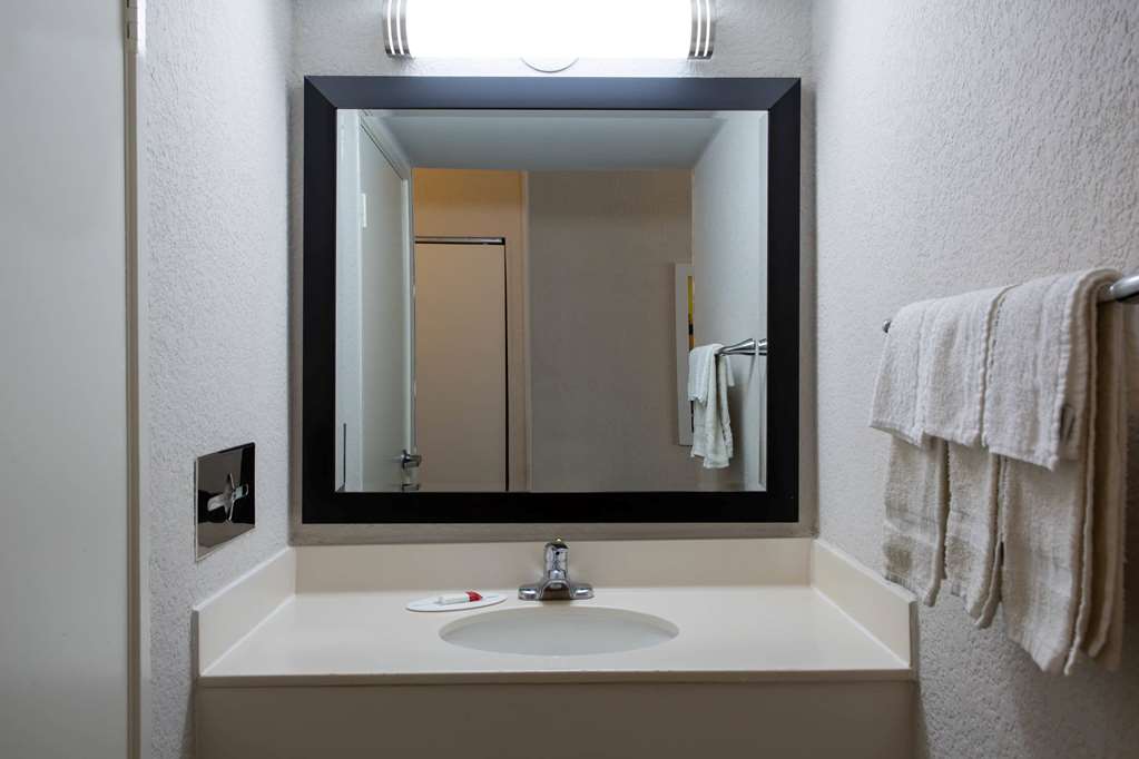 Days Inn by Wyndham Absecon Atlantic City Area - photo 19