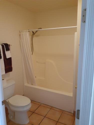 Stagecoach Suites - photo 29